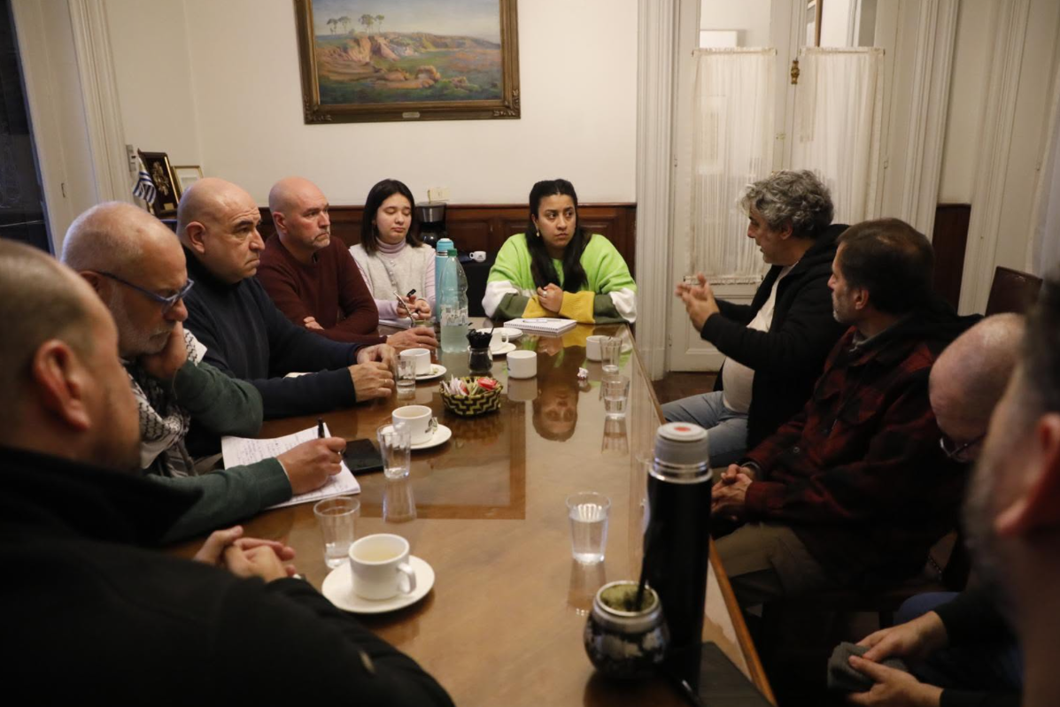 🏠 Presidenta de la Junta Departamental de Montevideo se reunió con federaciones de cooperativas de vivienda